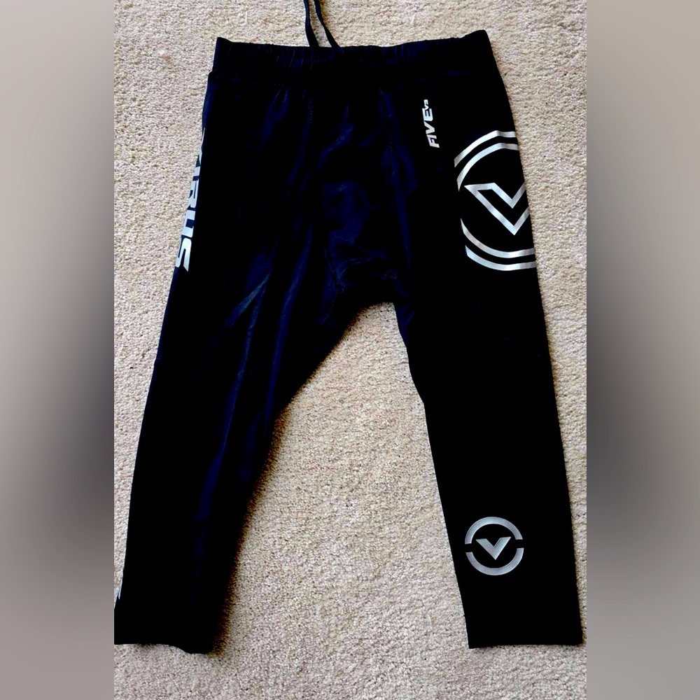Men’s Virus compression Capris!